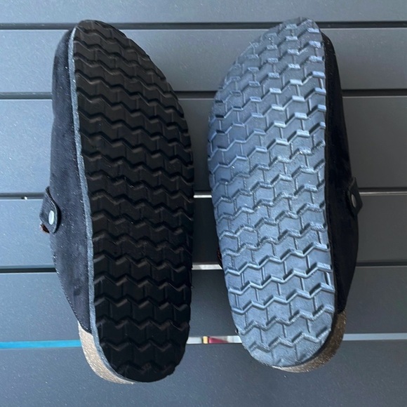 Cliffs by White Mountain Women's Black Mules 7 - Picture 3 of 4